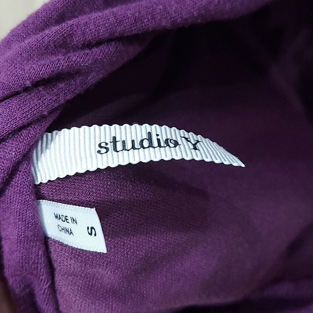 Studio y maurices one shoulder purple stretchy top - S - Picture 5 of 7
